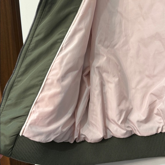 Banana Republic Quilted Olive Green Bomber Jacket - Picture 6 of 12